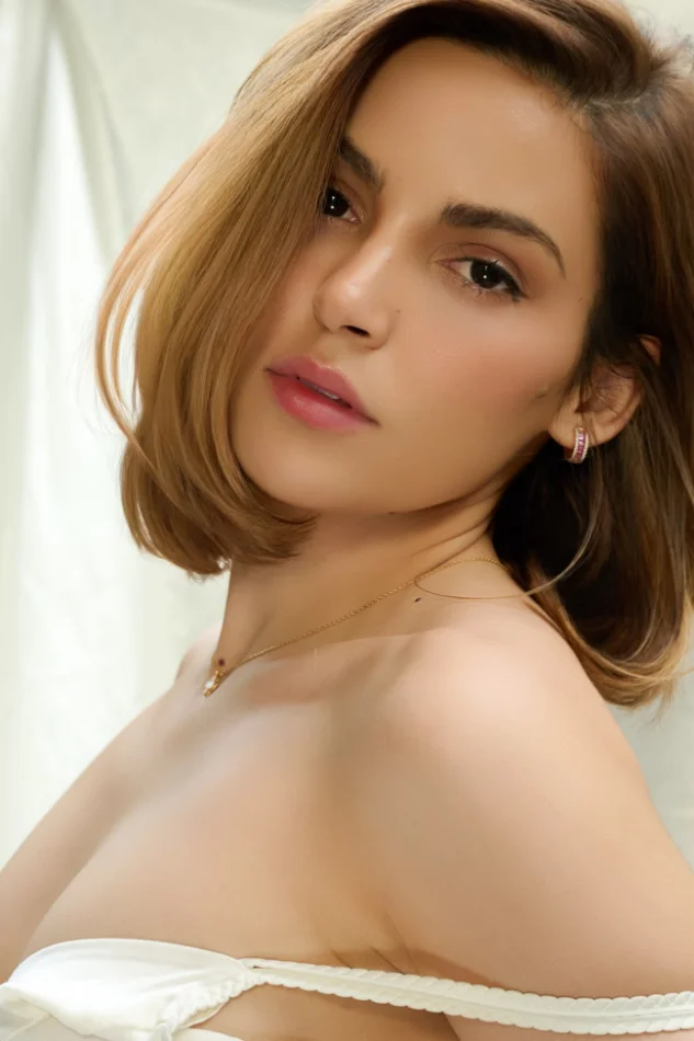 Isa - Photo 3